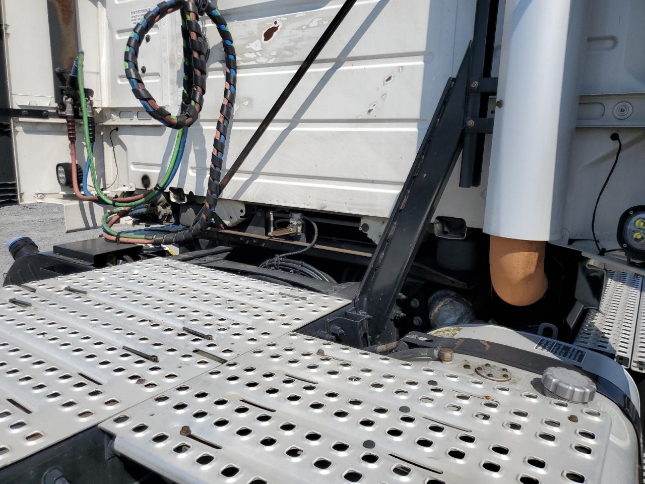 2017 Volvo Vnl Semi Truck VIN: 4V4N39TG8HN988075 Lot: 82084905