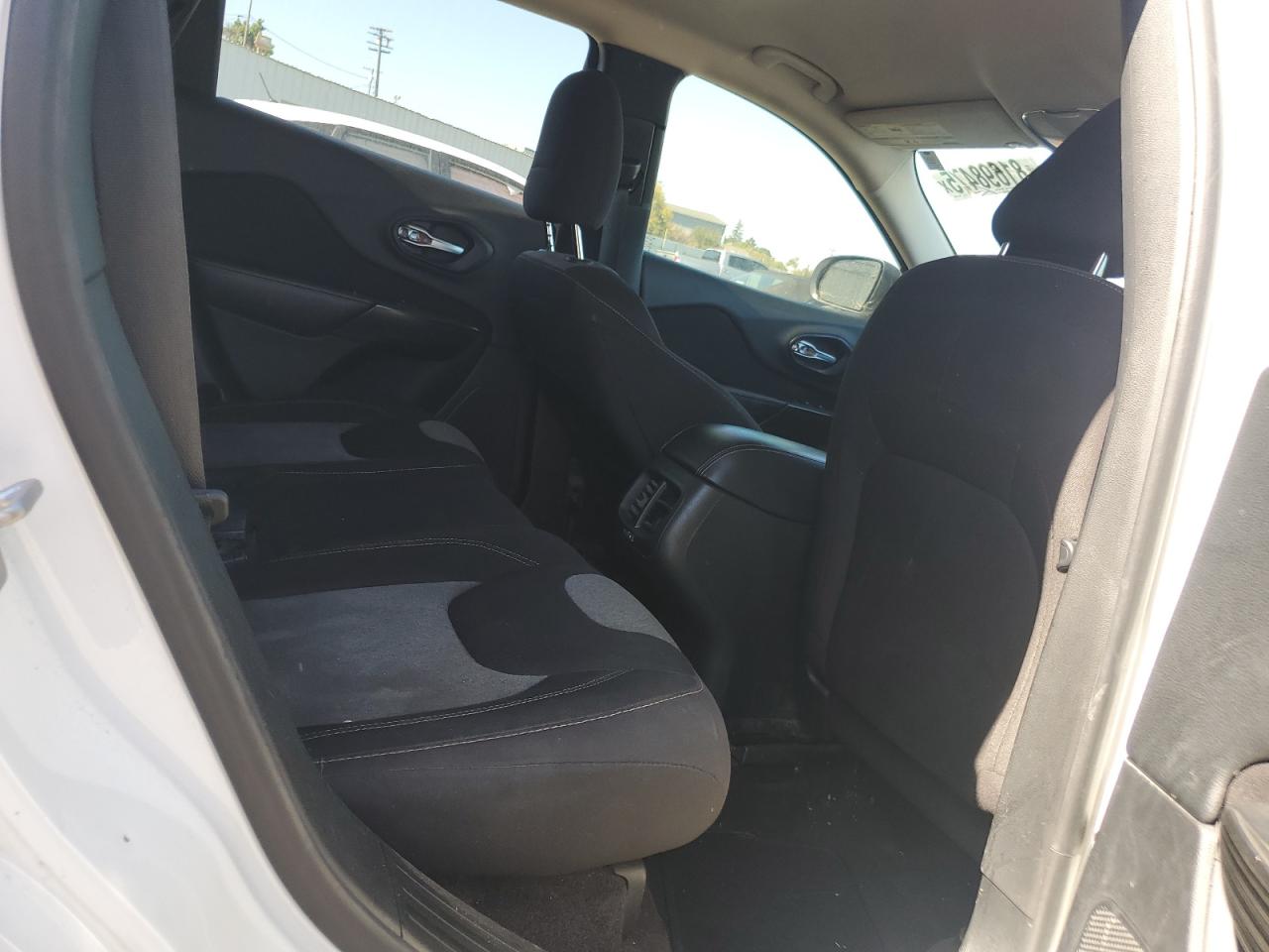 2016 Jeep Cherokee Sport VIN: 1C4PJLAB5GW351667 Lot: 81698475