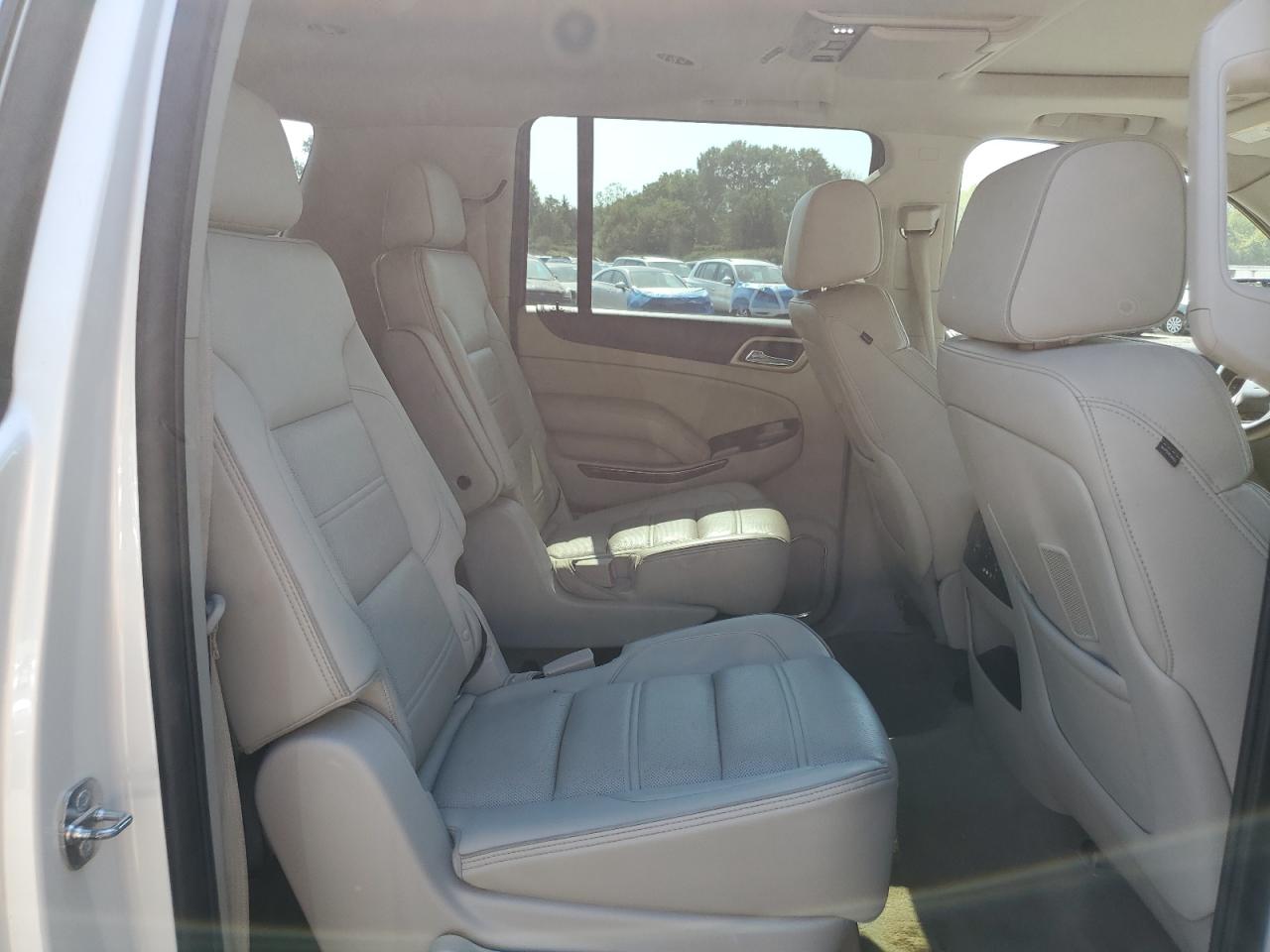 2015 GMC Yukon Xl Denali VIN: 1GKS1JKJ1FR564394 Lot: 81408095