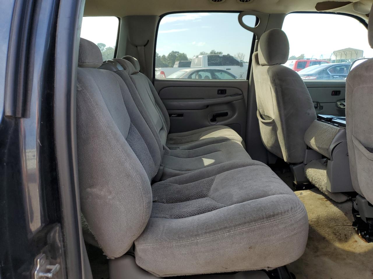 2005 Chevrolet Suburban C1500 VIN: 3GNEC16Z25G116755 Lot: 80145125