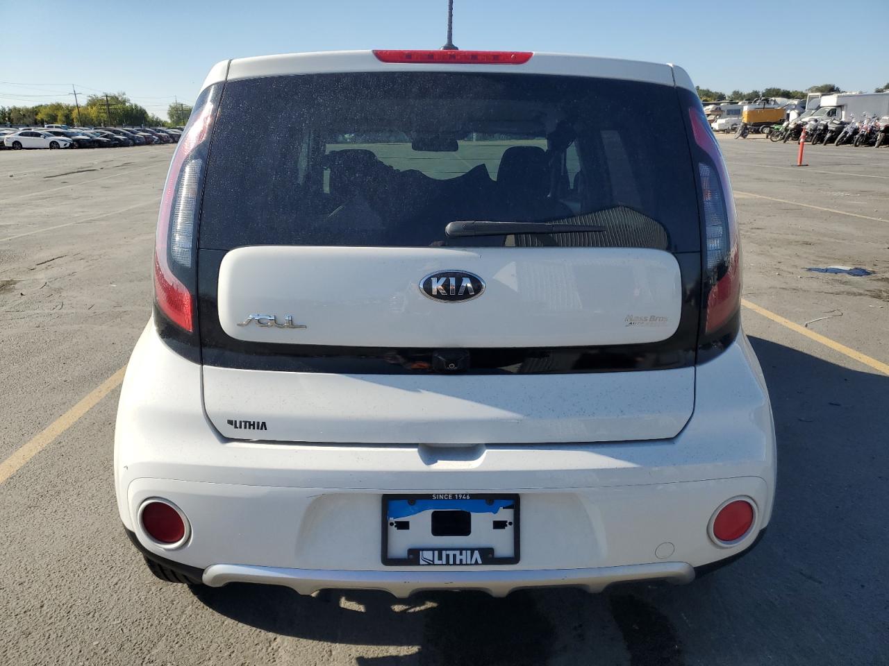 2018 Kia Soul + VIN: KNDJP3A57J7577631 Lot: 84028725