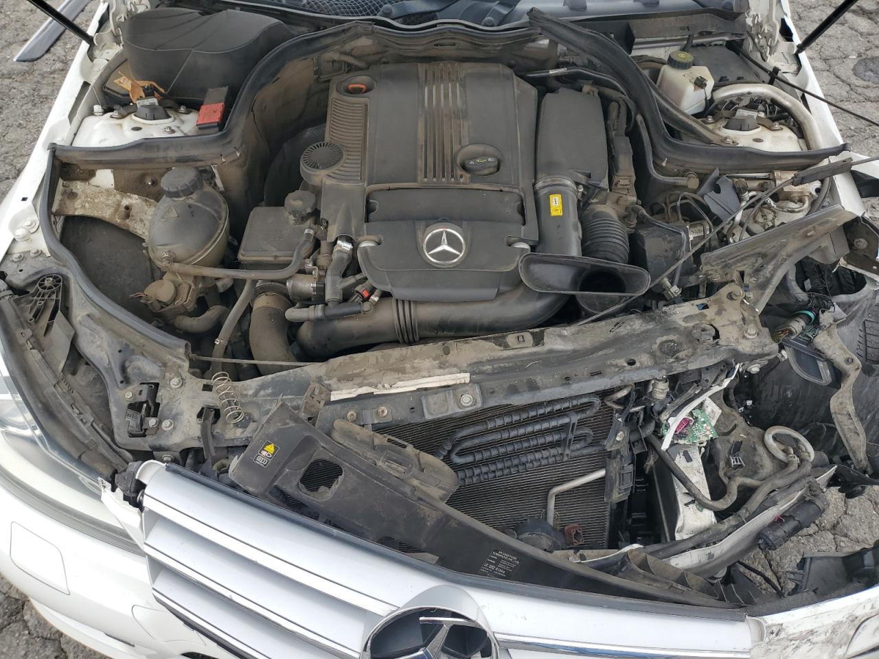 2013 Mercedes-Benz C 250 VIN: WDDGF4HB1DG091454 Lot: 83854285