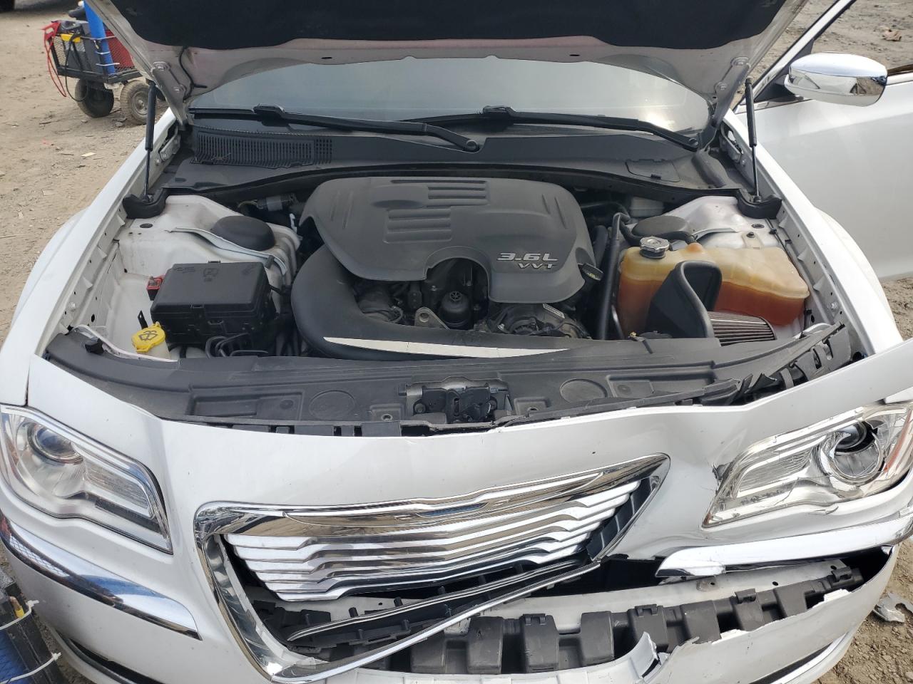 2014 Chrysler 300 VIN: 2C3CCAAG0EH335742 Lot: 81328825