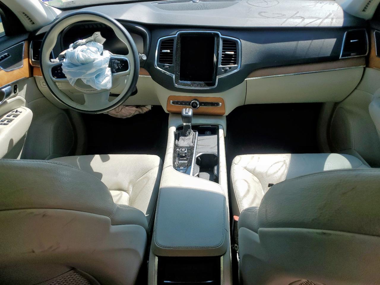 2021 Volvo Xc90 T5 Momentum VIN: YV4102CK3M1691695 Lot: 84833295