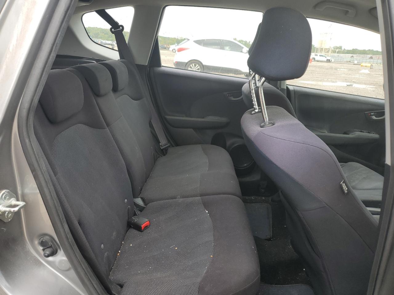 2010 Honda Fit Sport VIN: JHMGE8H42AS015576 Lot: 80825945