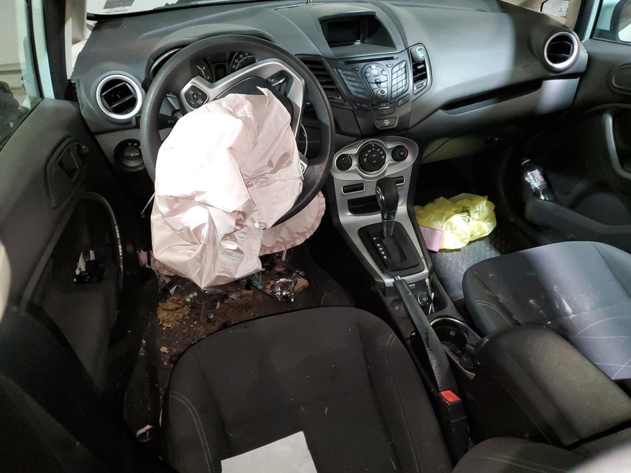 2019 Ford Fiesta Se VIN: 3FADP4EJ6KM155857 Lot: 71087205