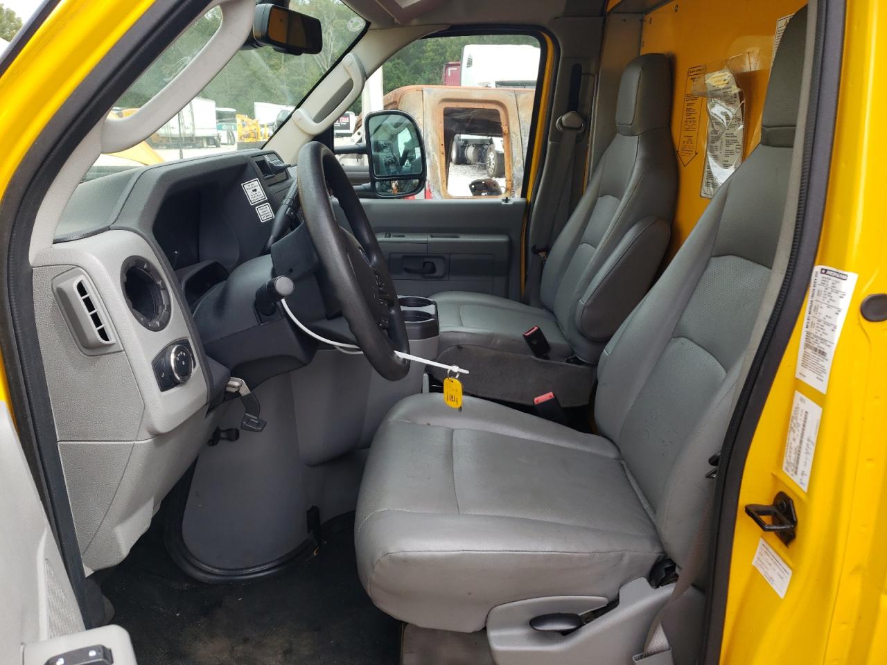 2023 Ford Econoline - Box Truck VIN: 1FDWE3FNXPDD00126 Lot: 86586885