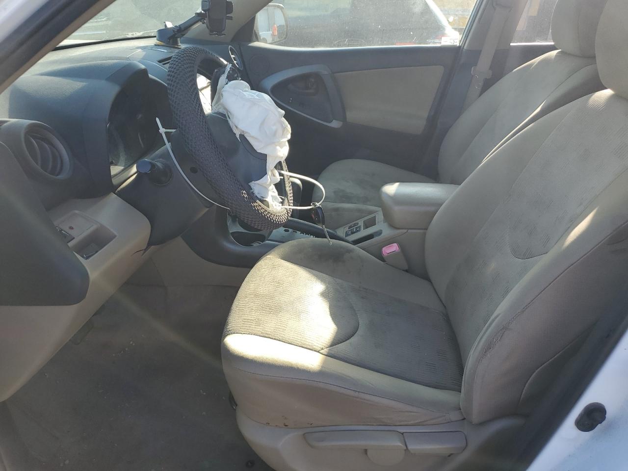 2010 Toyota Rav 4 VIN: JTMBF4DV8AD028014 Lot: 81903155