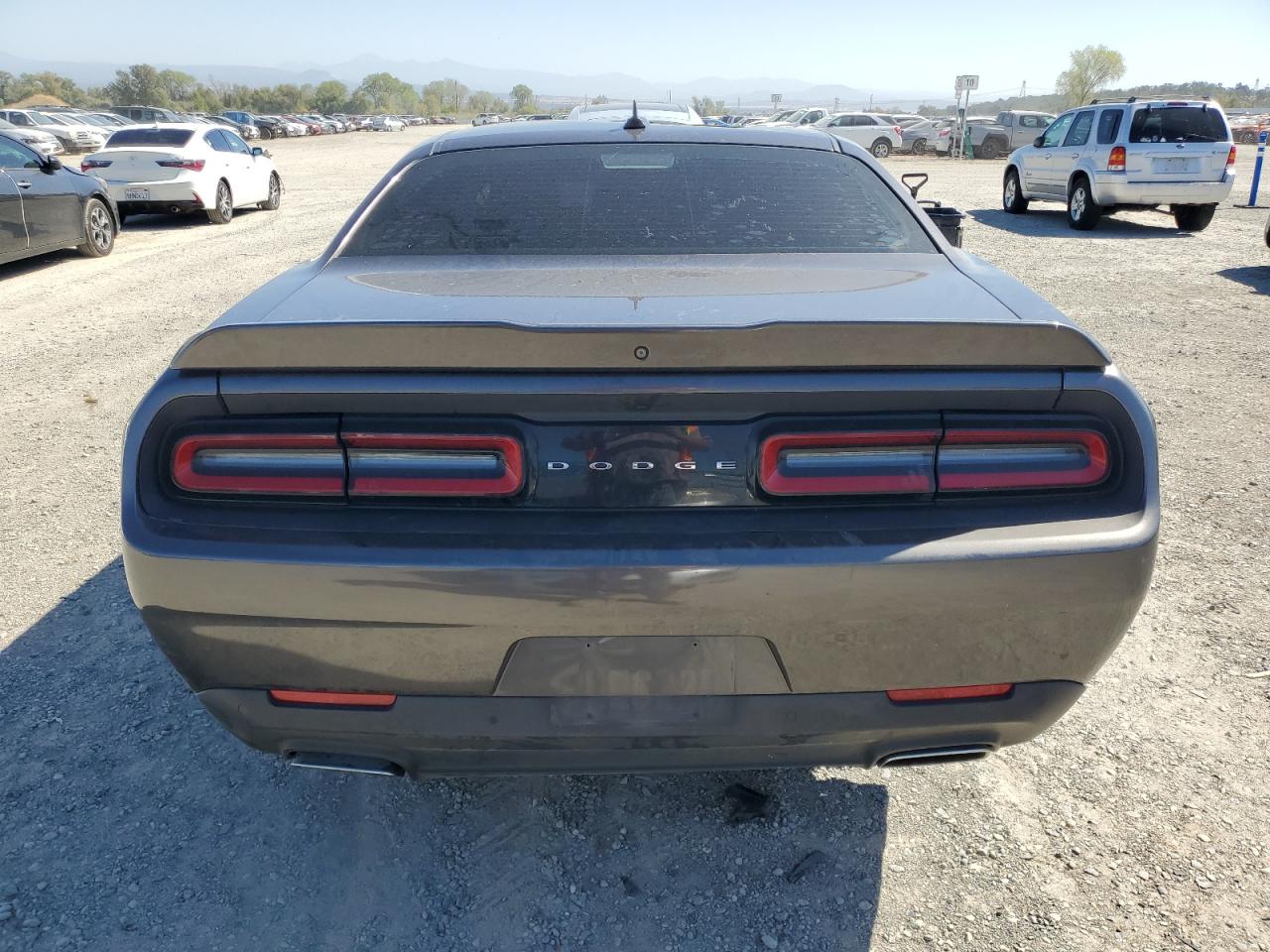 2018 Dodge Challenger Sxt VIN: 2C3CDZAG1JH258174 Lot: 81753825