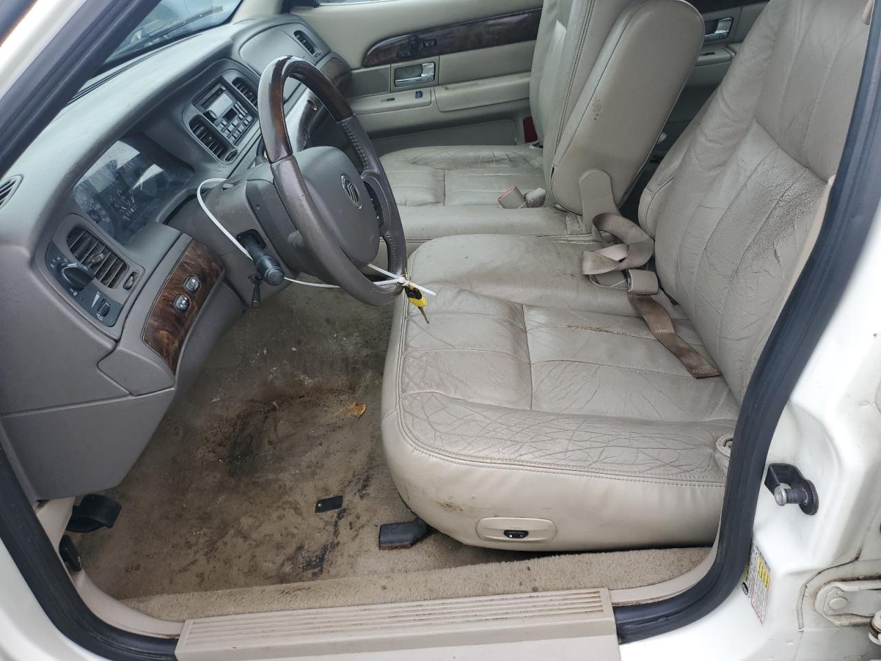 2010 Mercury Grand Marquis Ls VIN: 2MEBM7FV8AX622064 Lot: 84640275