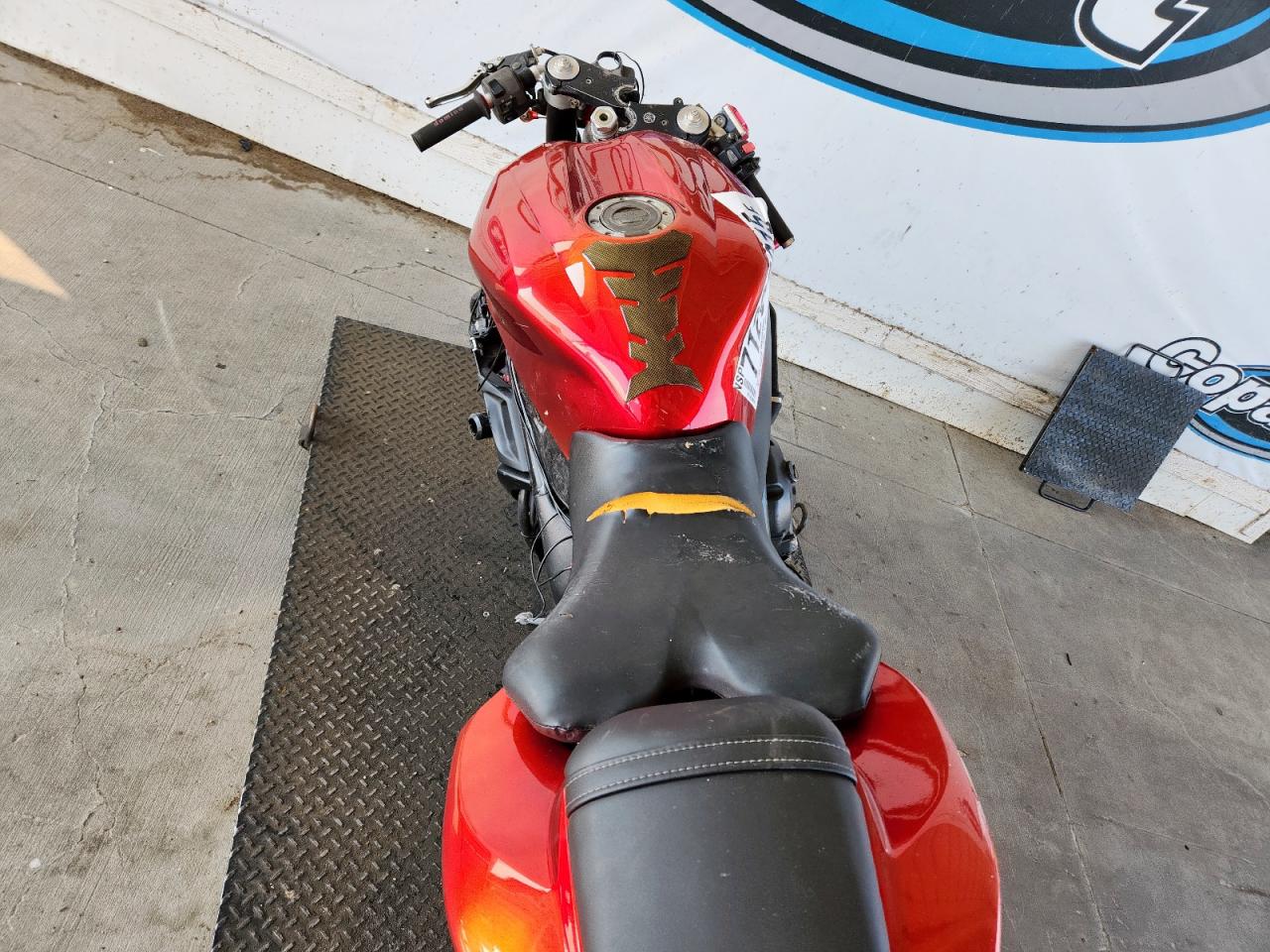 2004 Yamaha Yzfr1 C VIN: JYARN13Y44A001261 Lot: 71205015