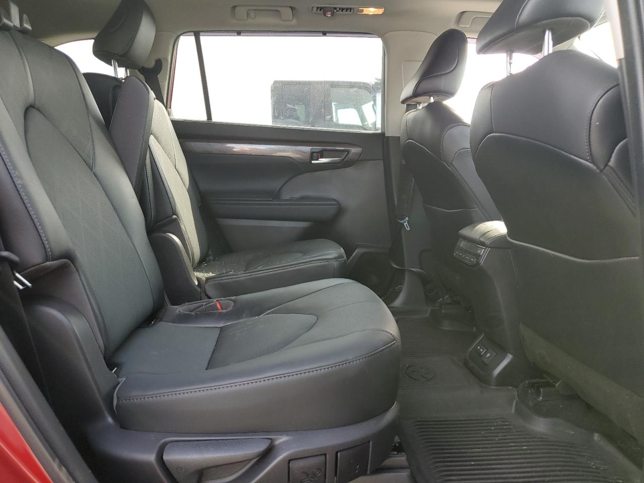 2022 Toyota Highlander Platinum VIN: 5TDFZRBH1NS211509 Lot: 71289265