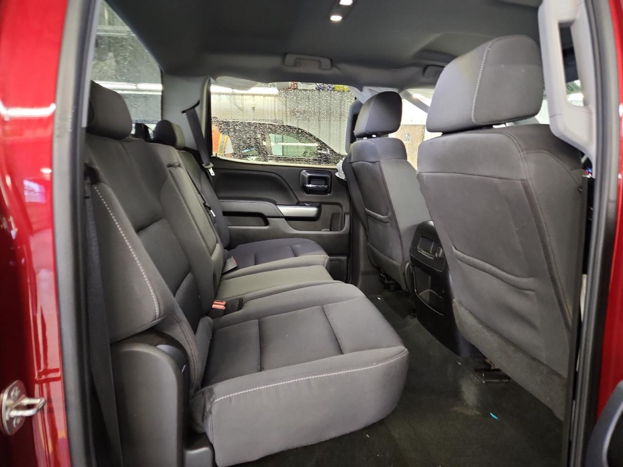 2018 Chevrolet Silverado K1500 Lt VIN: 3GCUKREC3JG340842 Lot: 81731595