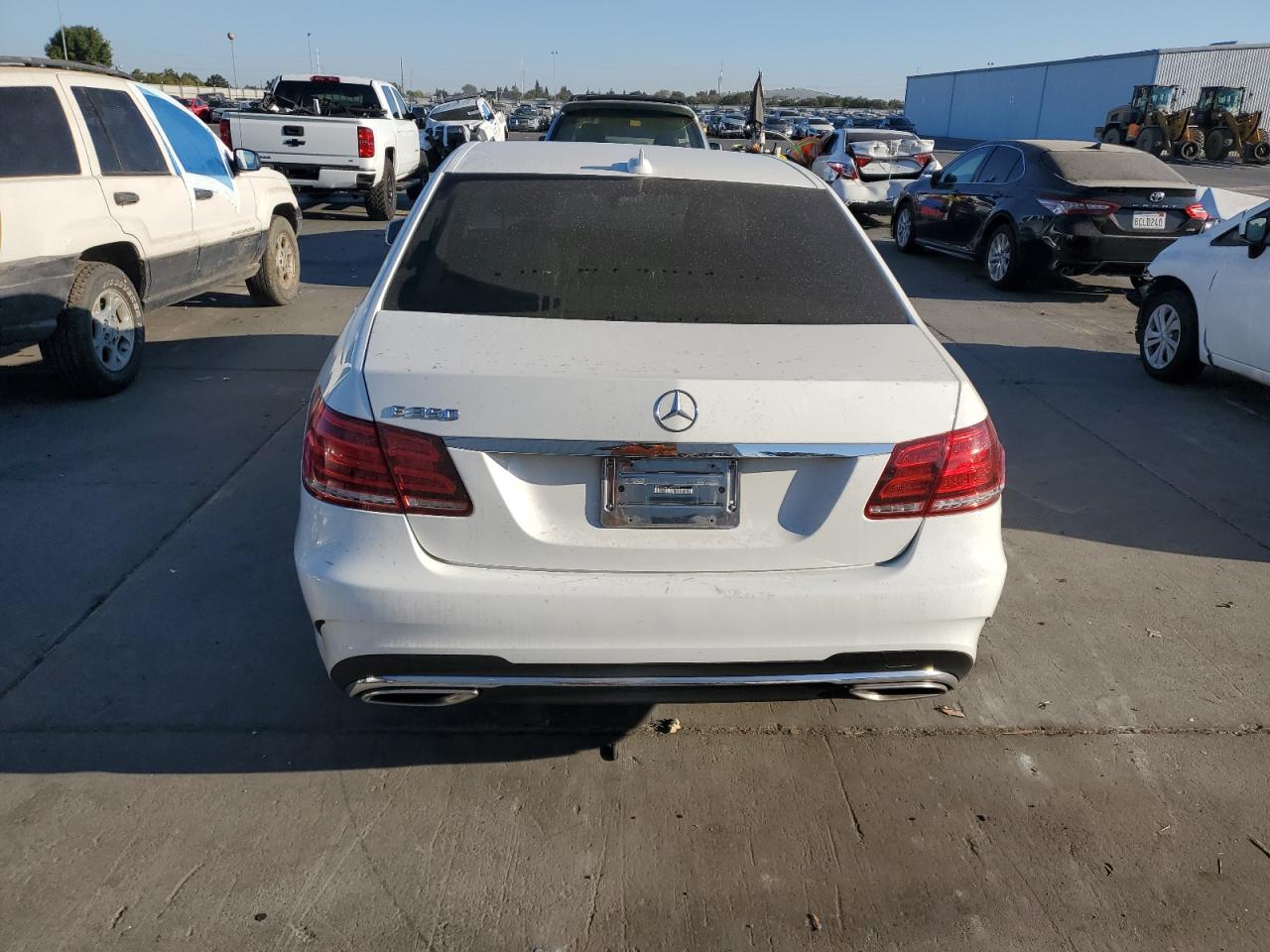 2014 Mercedes-Benz E 350 VIN: WDDHF5KBXEB007469 Lot: 80568975