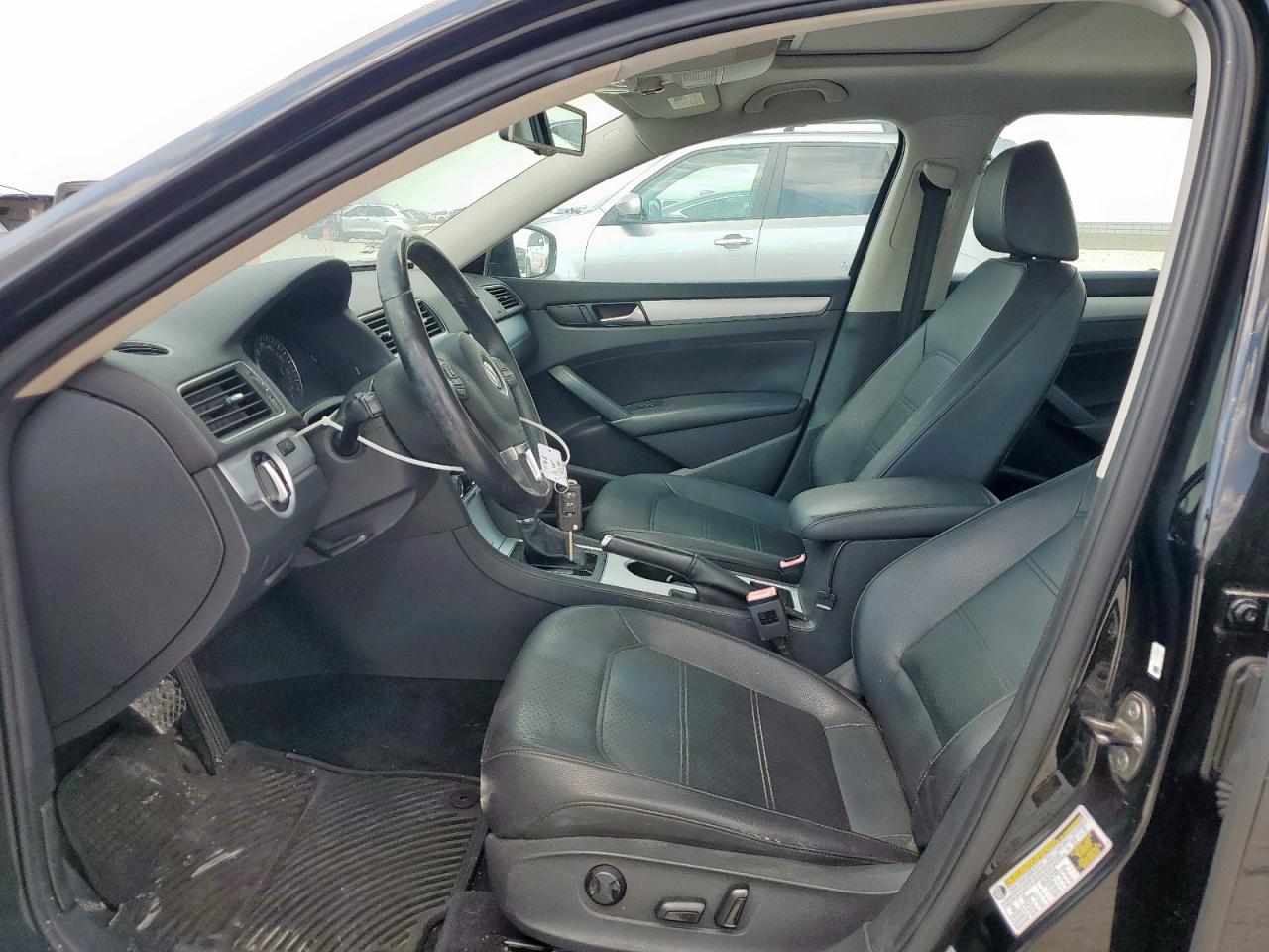 2013 Volkswagen Passat Se VIN: 1VWBP7A3XDC032414 Lot: 81061975