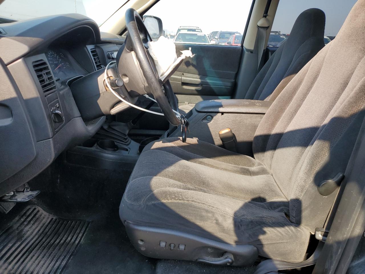 2002 Dodge Dakota Quad Sport VIN: 1B7HG38N22S631954 Lot: 70943035