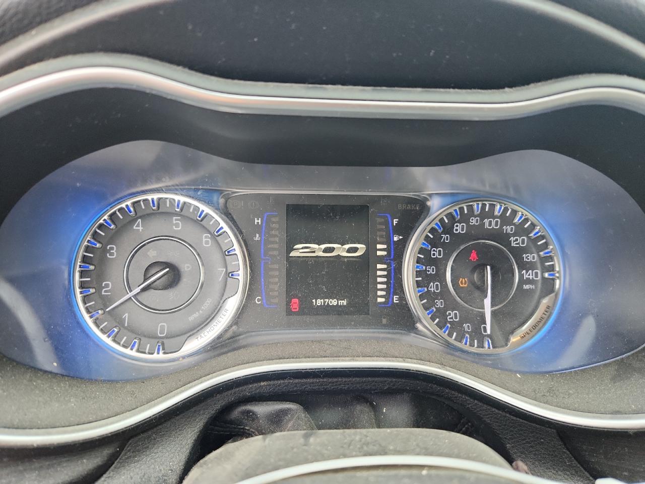 2015 Chrysler 200 Limited VIN: 1C3CCCAB9FN719611 Lot: 83800105