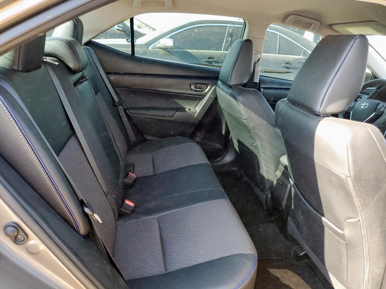 2017 Toyota Corolla L VIN: 5YFBURHE5HP727427 Lot: 84594545