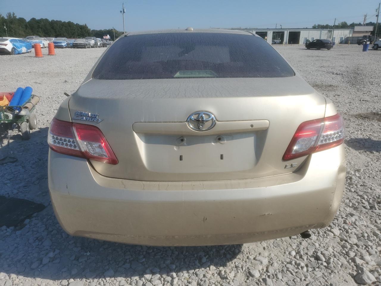 2010 Toyota Camry Base VIN: 4T4BF3EK4AR006415 Lot: 81037665