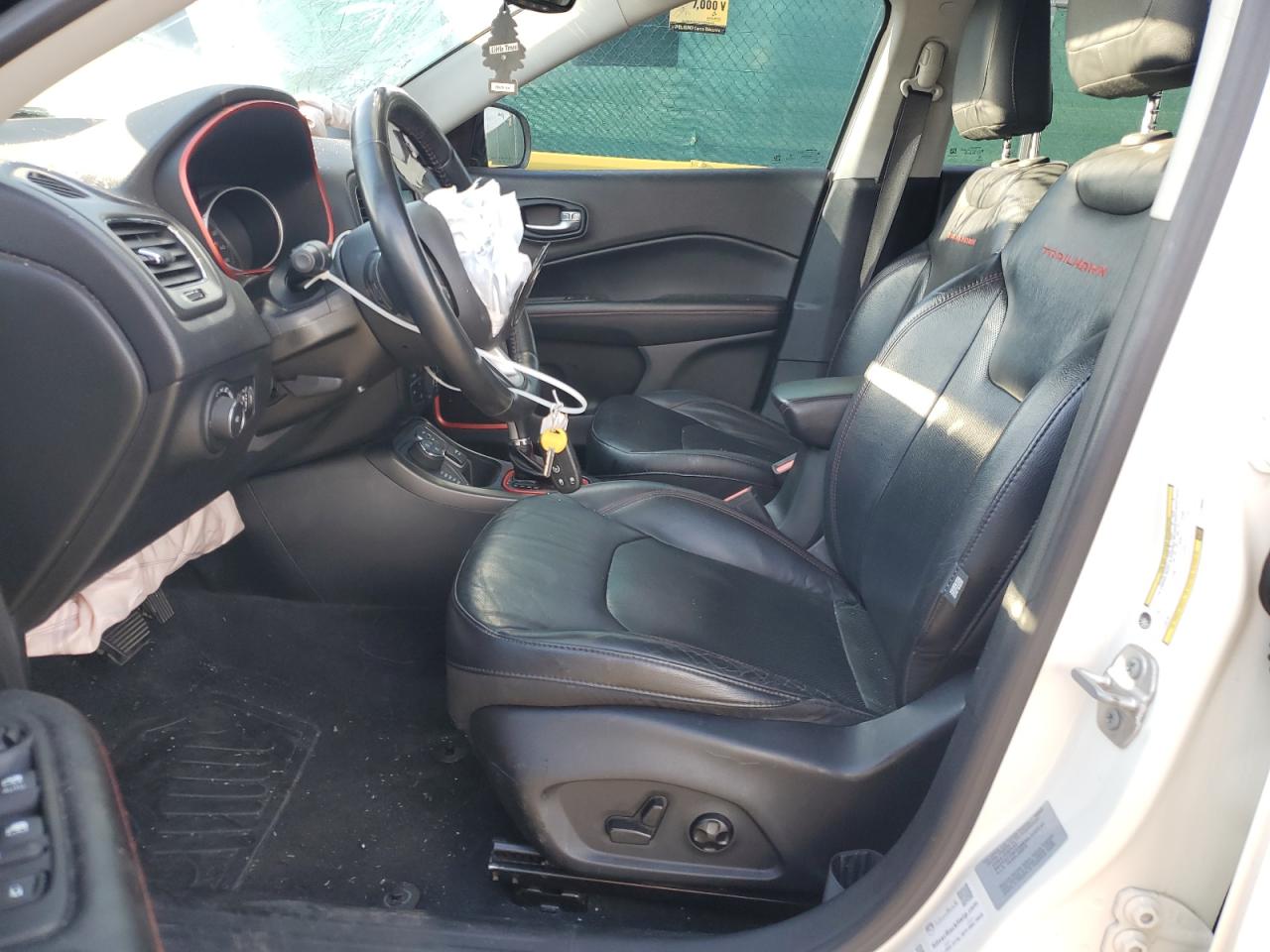 2018 Jeep Compass Trailhawk VIN: 3C4NJDDB1JT129035 Lot: 81118565