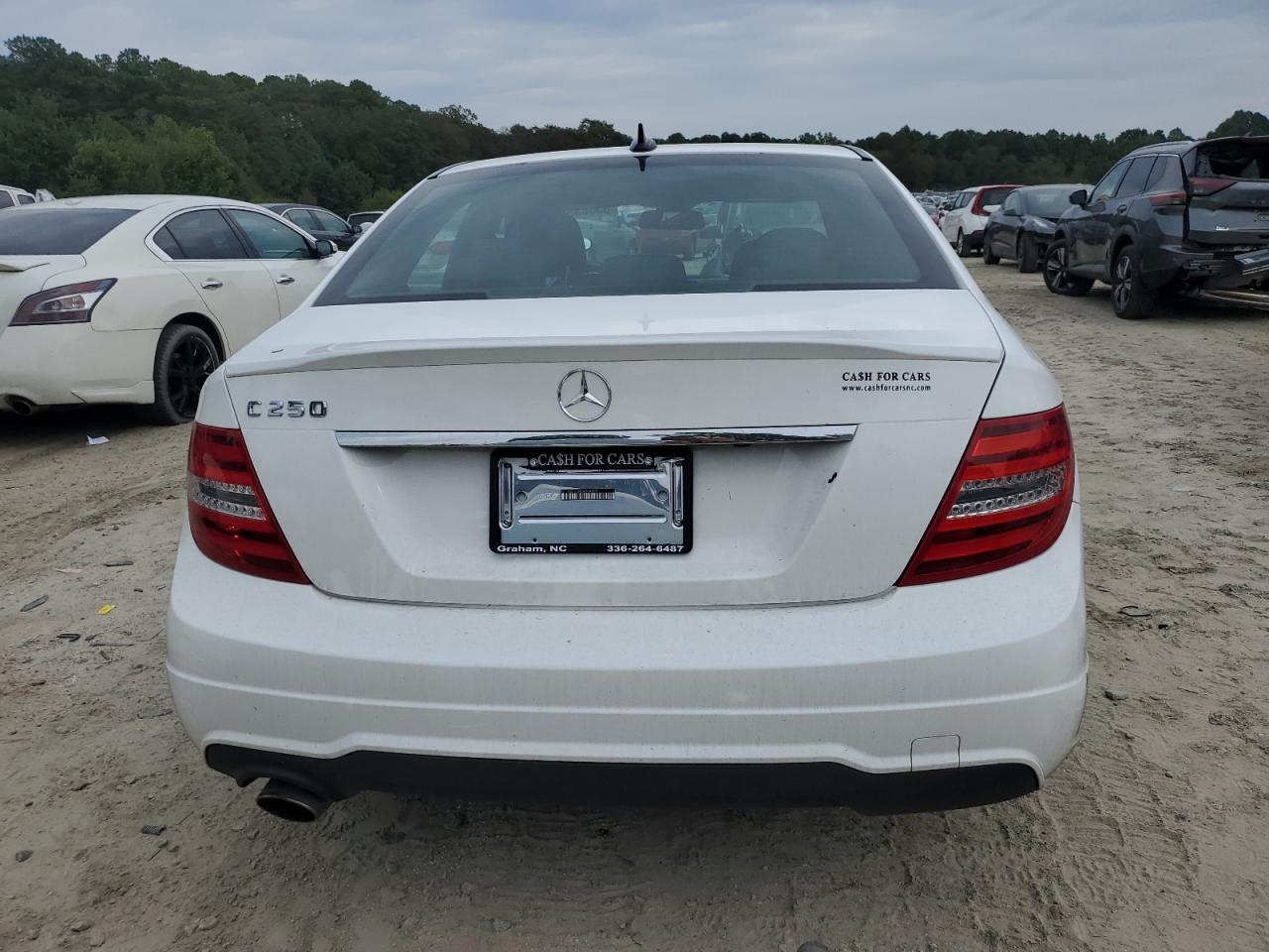 2014 Mercedes-Benz C 250 VIN: WDDGF4HB4EA964098 Lot: 83888985