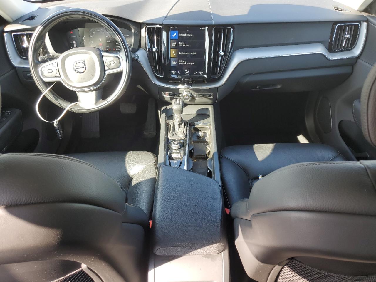 2018 Volvo Xc60 T5 VIN: LYV102RK6JB117297 Lot: 71114635