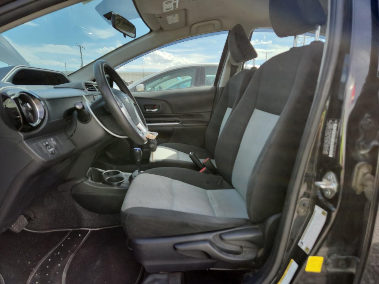 2016 Toyota Prius C VIN: JTDKDTB32G1132137 Lot: 71481775