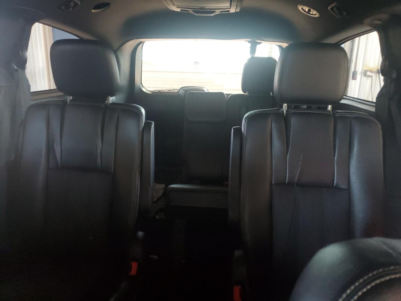 2014 Chrysler Town & Country S VIN: 2C4RC1HG8ER234678 Lot: 81841015