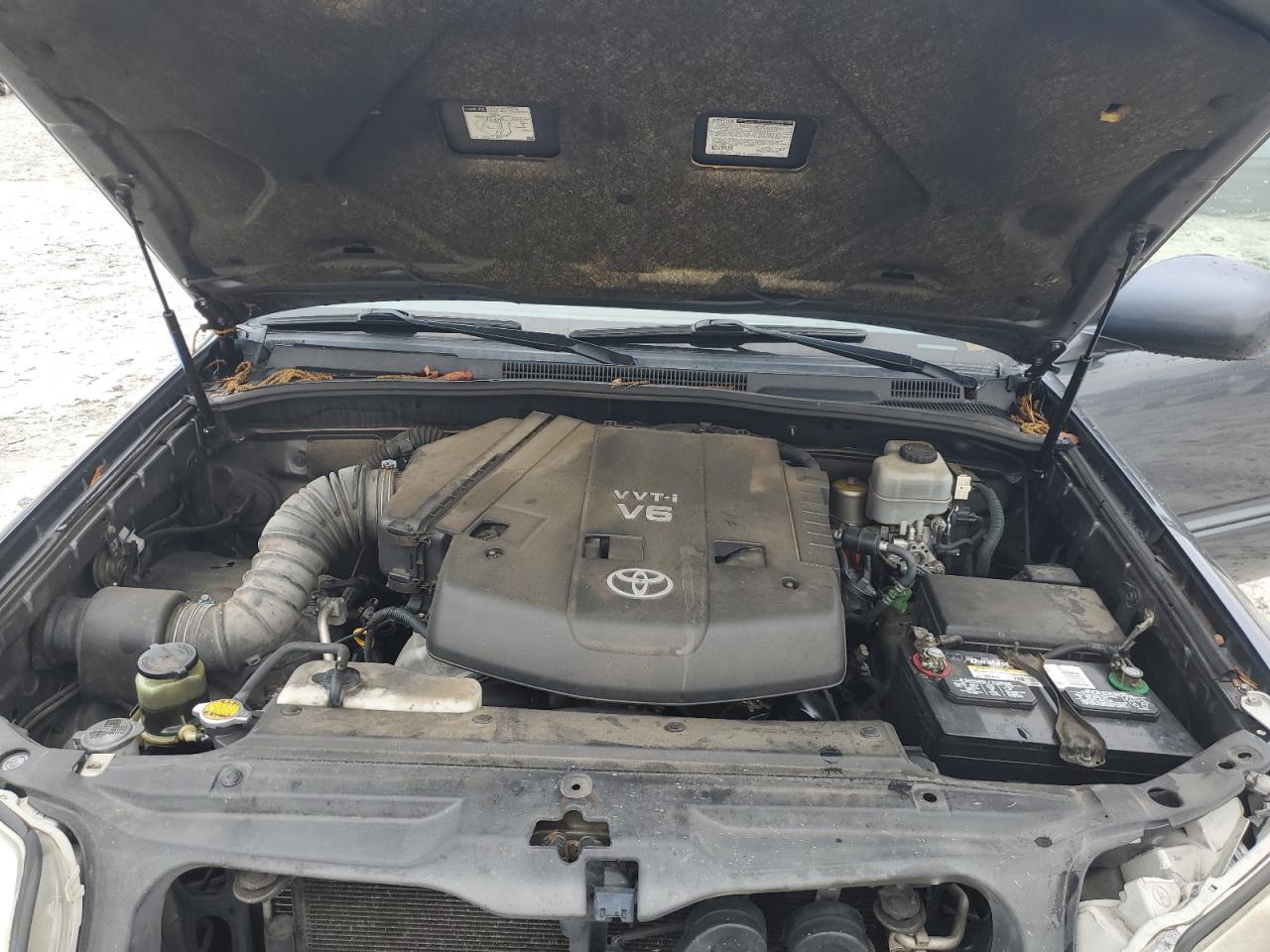 2005 Toyota 4Runner Limited VIN: JTEBU17R750064174 Lot: 81812295