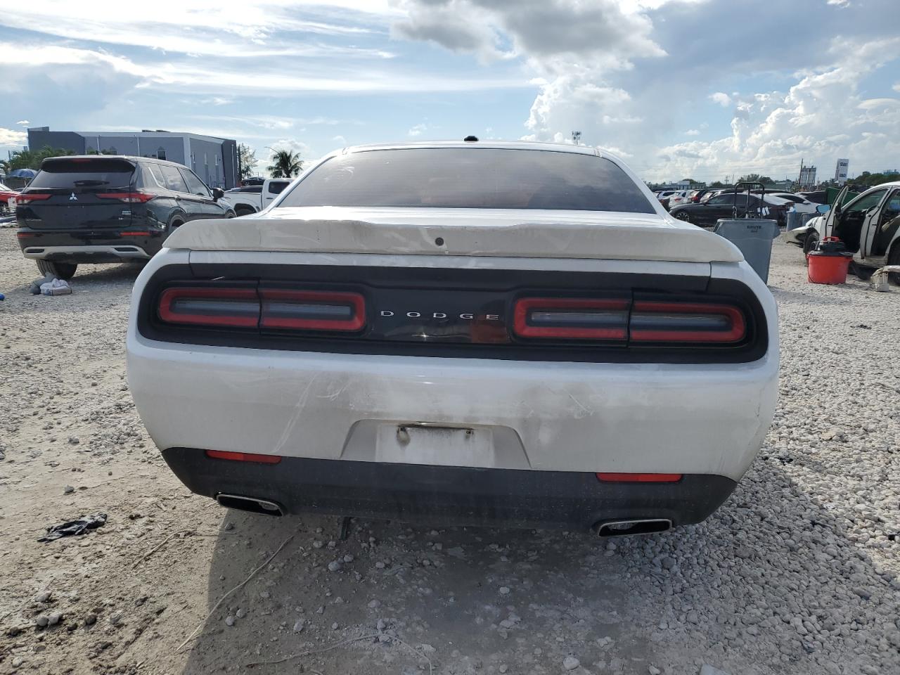 2019 Dodge Challenger Sxt VIN: 2C3CDZAG9KH563472 Lot: 92073395