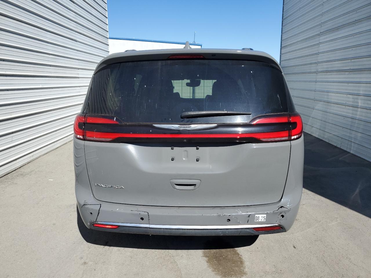 2022 Chrysler Pacifica Touring L VIN: 2C4RC1BG5NR114300 Lot: 71880665