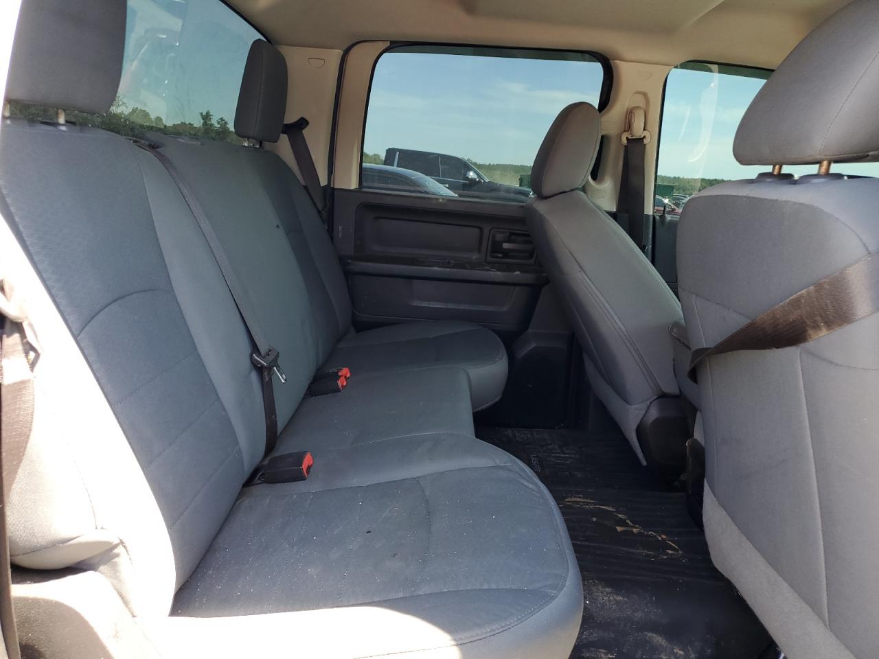 2015 Ram 1500 St VIN: 1C6RR7KTXFS662931 Lot: 69869685