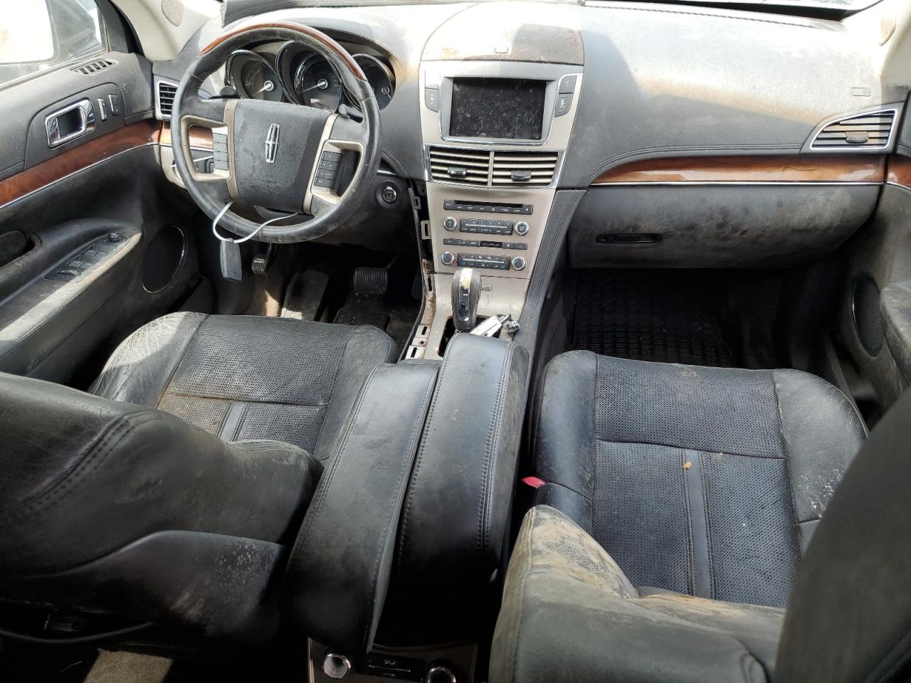 2010 Lincoln Mkt VIN: 2LMHJ5AT1ABJ22582 Lot: 81231725