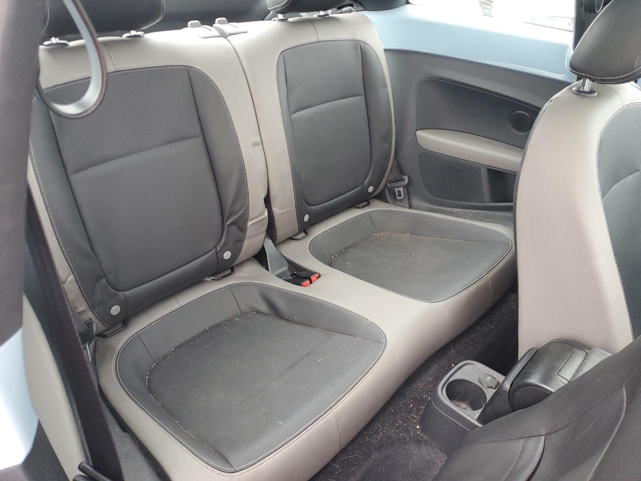 2014 Volkswagen Beetle VIN: 3VWJP7AT5EM602816 Lot: 80487385