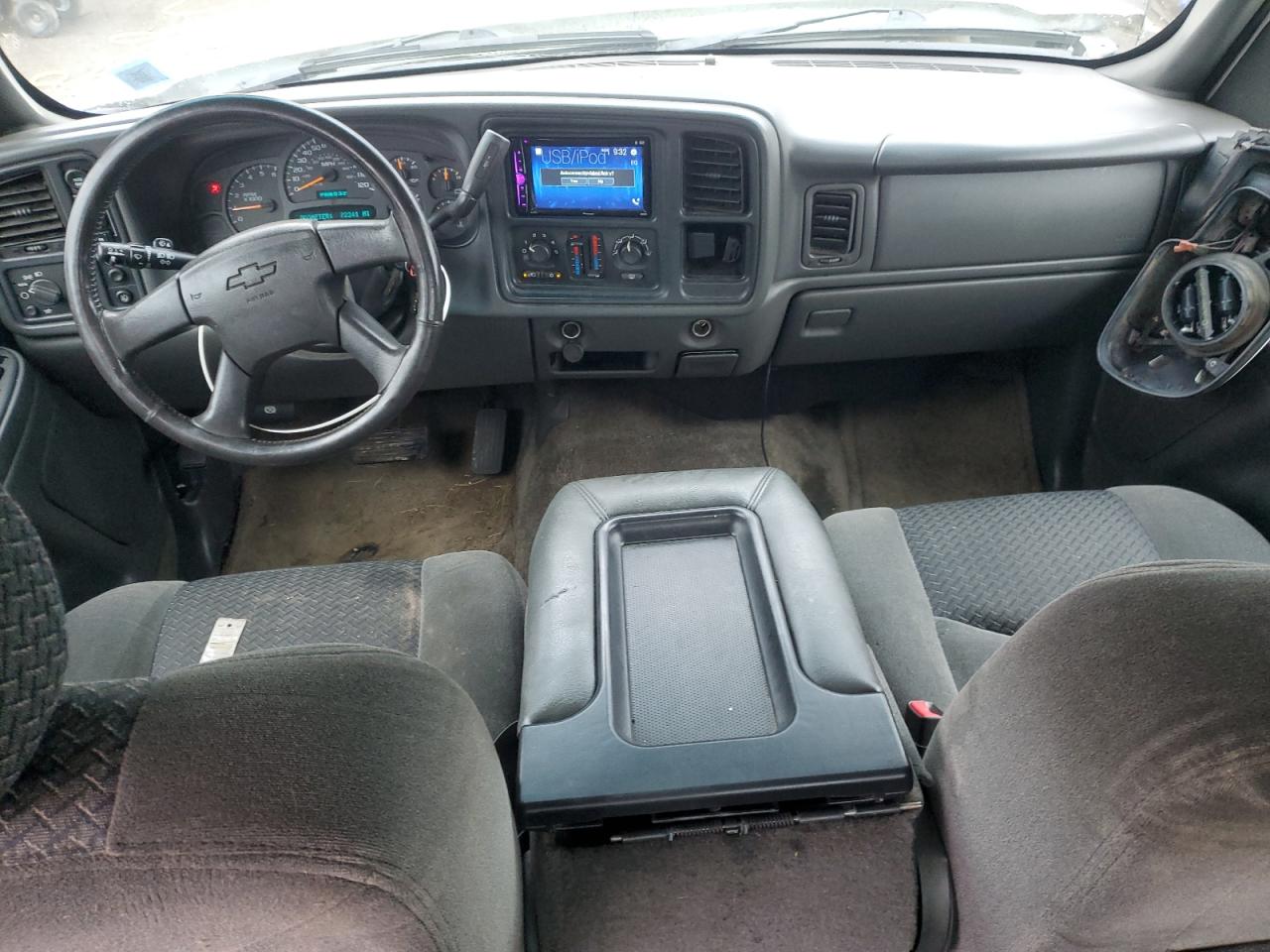 2003 Chevrolet Avalanche K1500 VIN: 3GNEK13T83G152661 Lot: 82103125