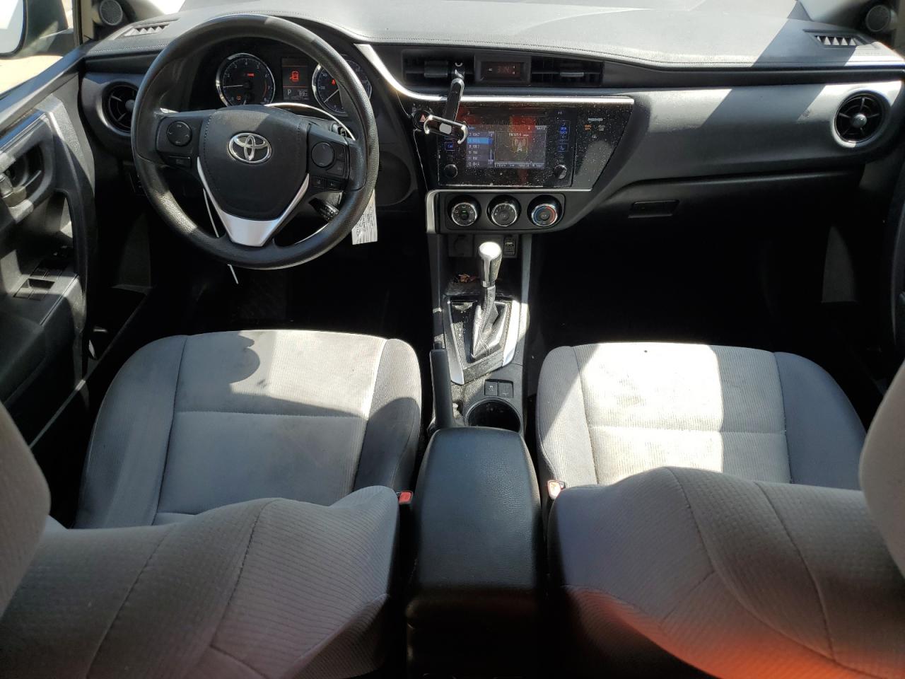 2017 Toyota Corolla L VIN: 5YFBURHE6HP594547 Lot: 70675325