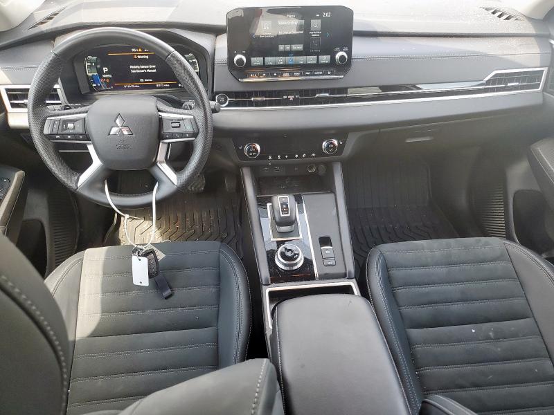  MITSUBISHI OUTLANDER 2024 Серебристый