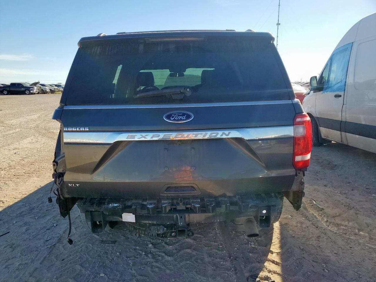 2020 Ford Expedition Xlt VIN: 1FMJU1HTXLEA41882 Lot: 81397985