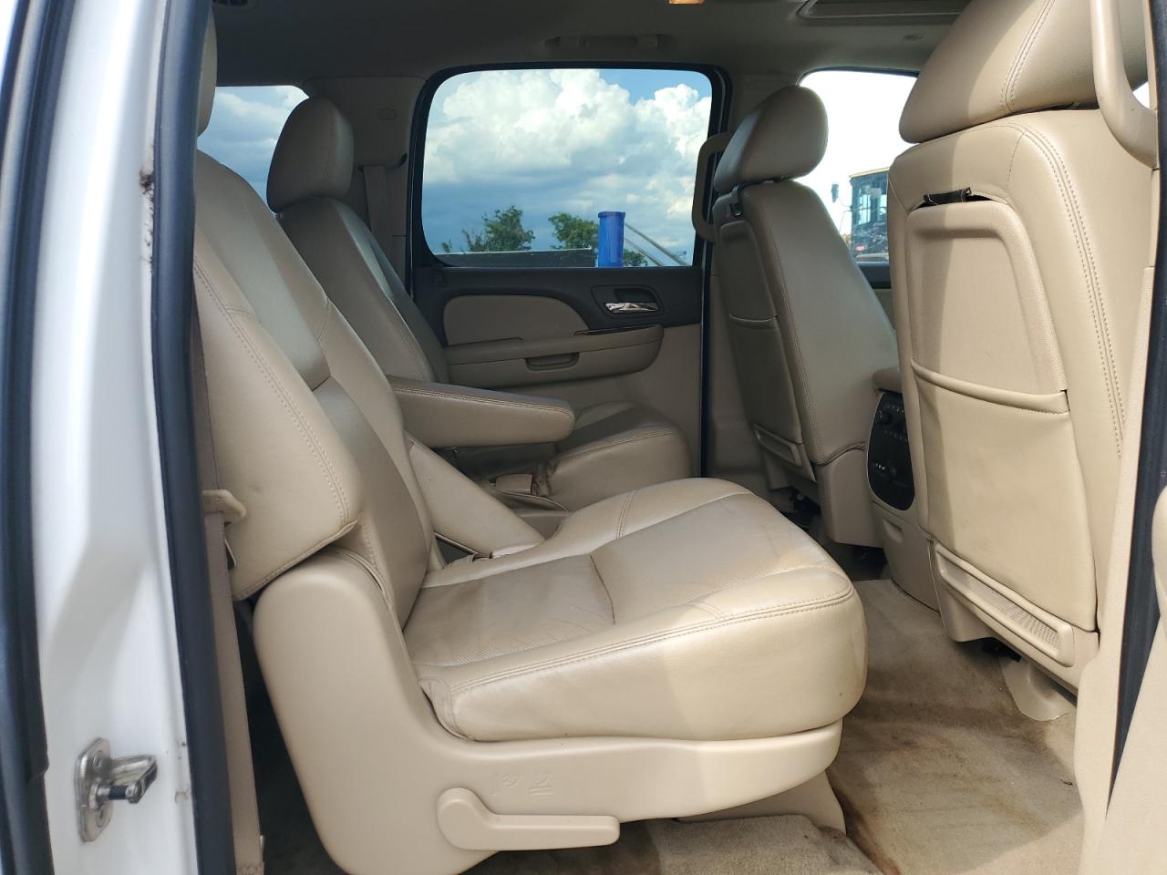 2011 Chevrolet Suburban C1500 Ltz VIN: 1GNSCKE04BR278295 Lot: 83835725