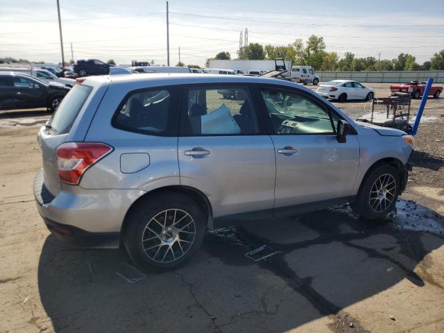  SUBARU FORESTER 2016 Серебристый