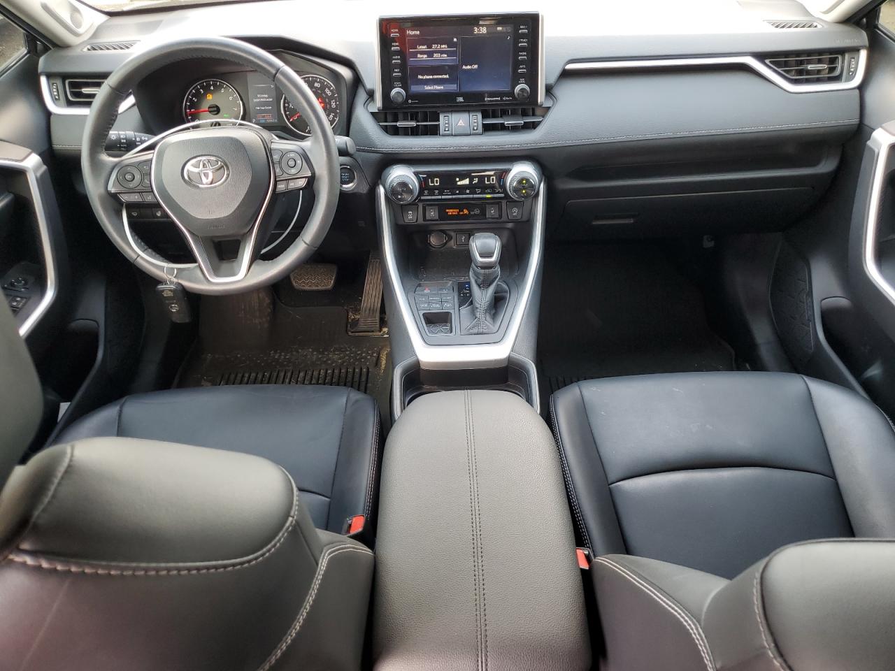 2020 Toyota Rav4 Xle Premium VIN: 2T3A1RFVXLC137764 Lot: 80127995