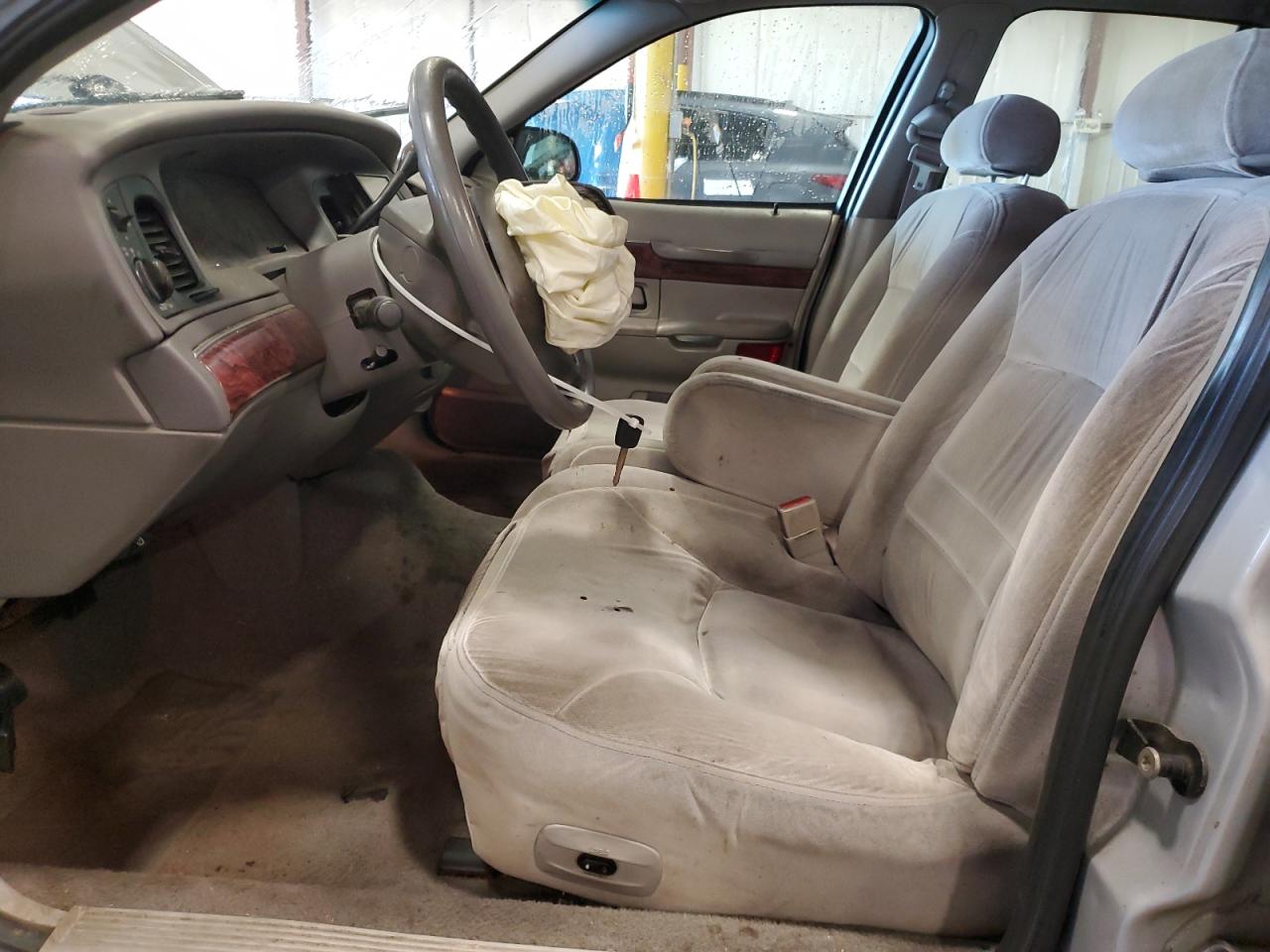 2001 Mercury Grand Marquis Gs VIN: 2MEFM74W41X693226 Lot: 84202545