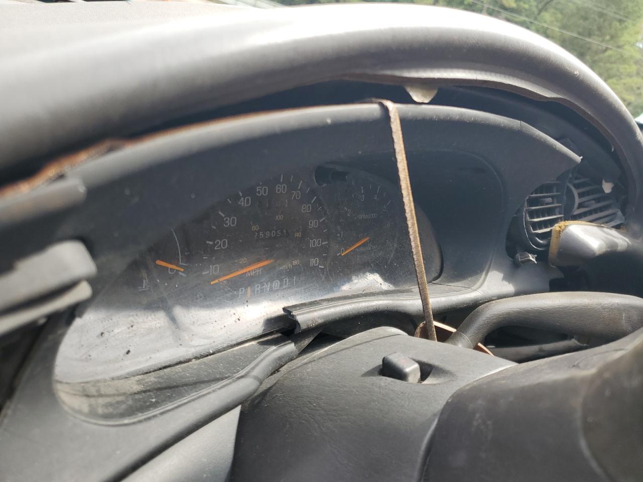 1996 Ford Taurus Gl VIN: 1FALP52U0TA220006 Lot: 81847055