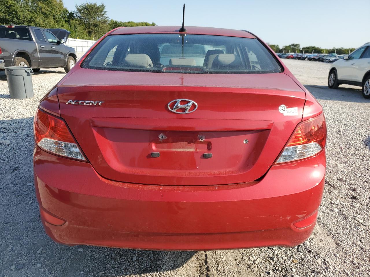 2014 Hyundai Accent Gls VIN: KMHCU4AE1EU624565 Lot: 92412525