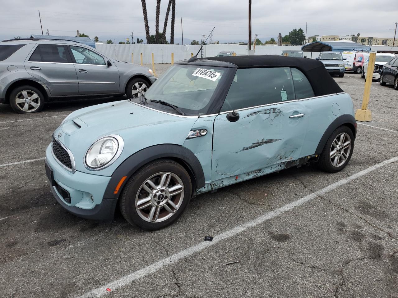 Vehicle photo
