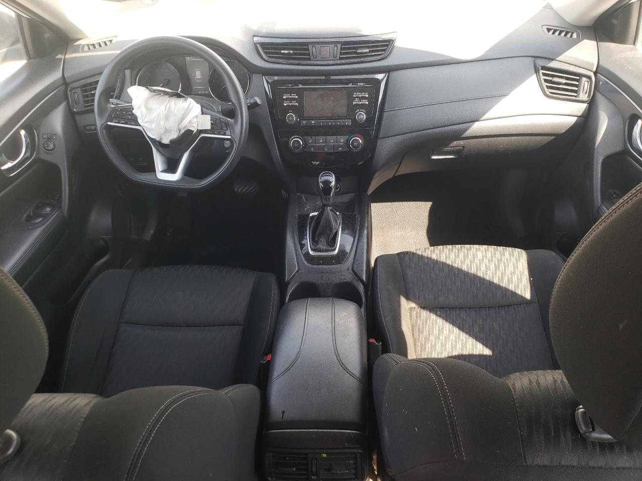 2017 Nissan Rogue S VIN: KNMAT2MT9HP582596 Lot: 81659145