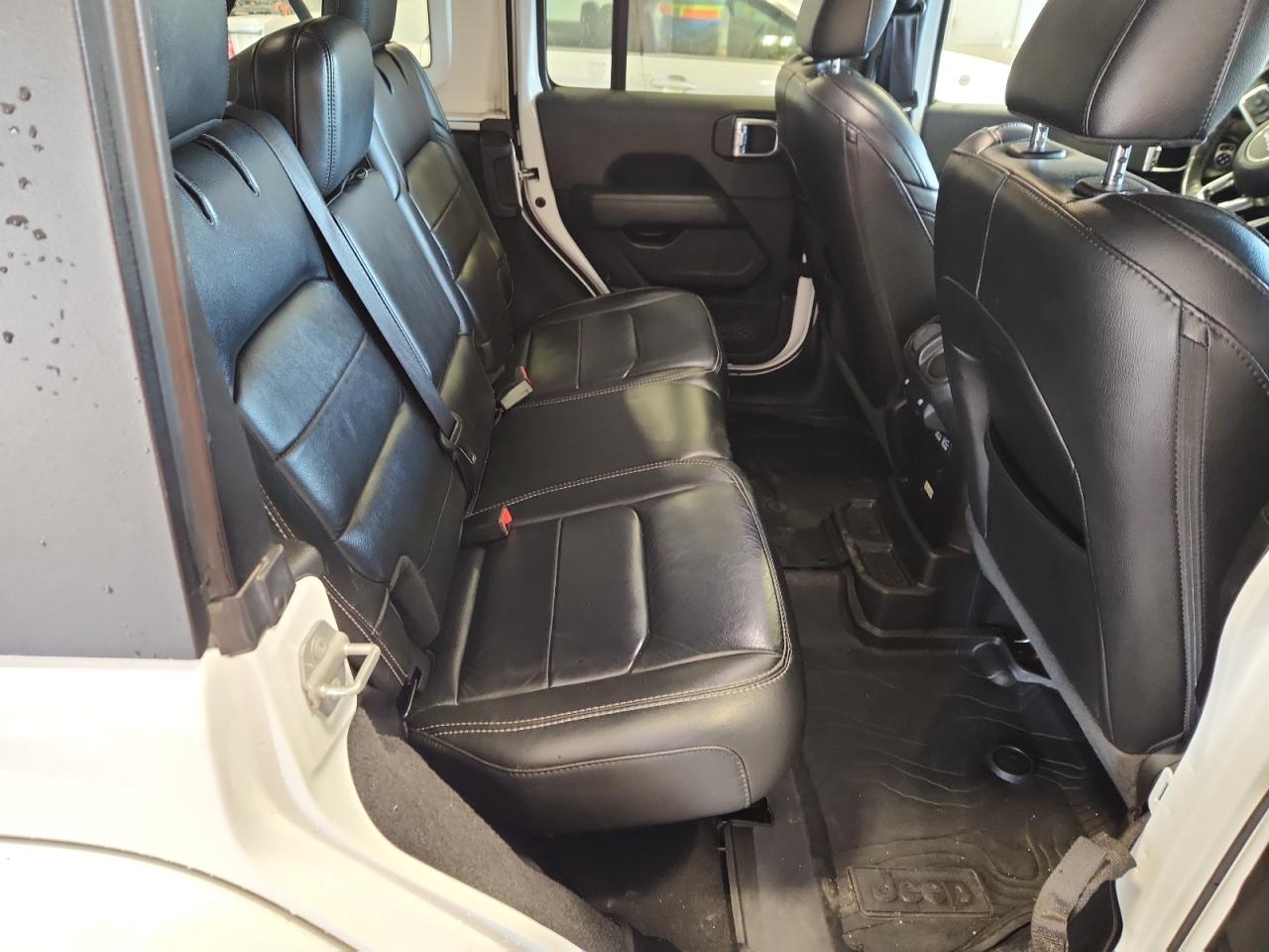 2020 Jeep Wrangler Unlimited Sahara VIN: 1C4HJXEN2LW215118 Lot: 80339605