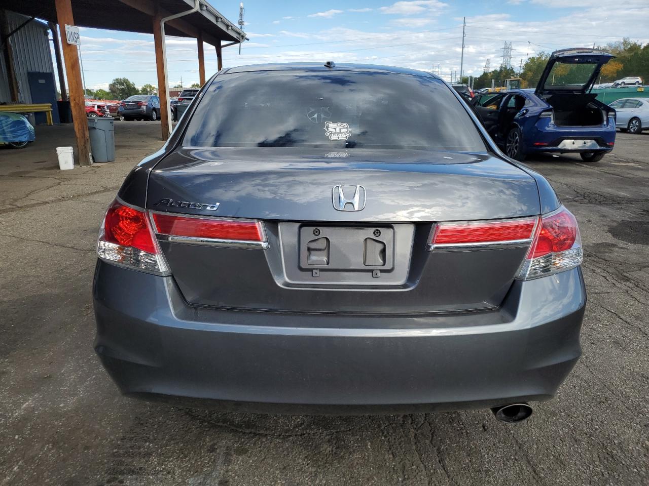 2011 Honda Accord Exl VIN: 1HGCP2F83BA057387 Lot: 84073075