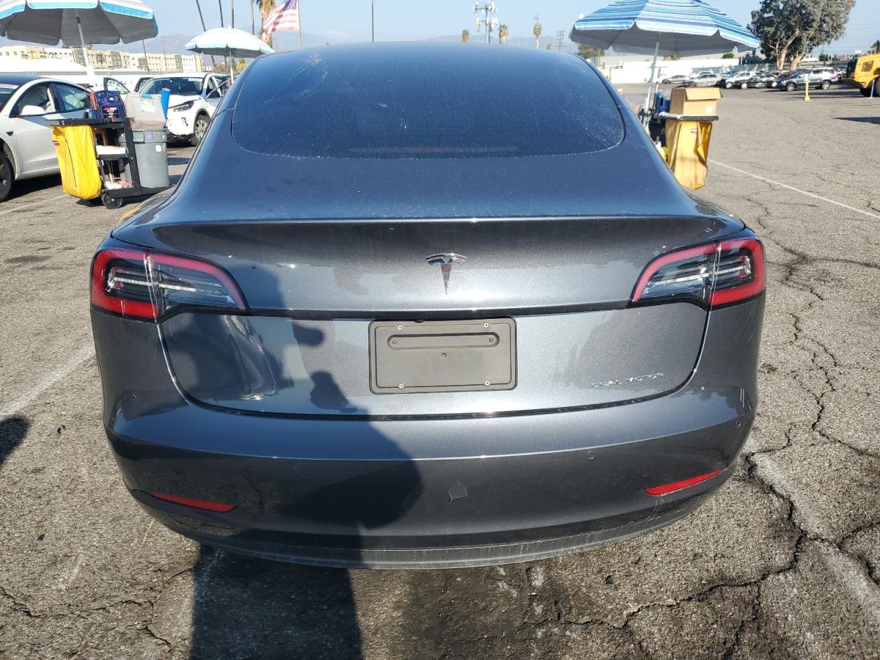 2022 Tesla Model 3 VIN: 5YJ3E1EB3NF137005 Lot: 83992075