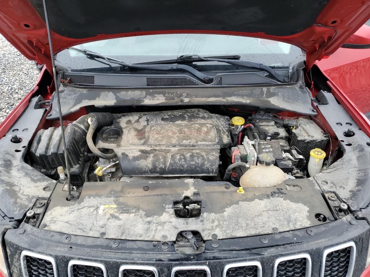 2018 Jeep Compass Latitude VIN: 3C4NJDBBXJT152977 Lot: 81510885